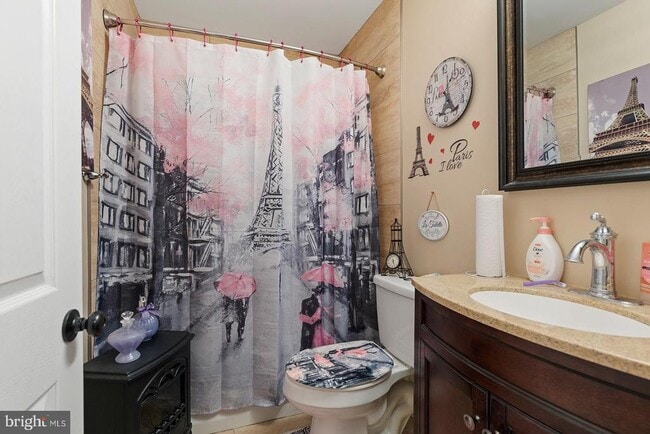 Building Photo - 2874 Tolbut St