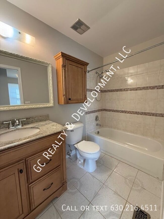 Building Photo - 344 Boulder Dr