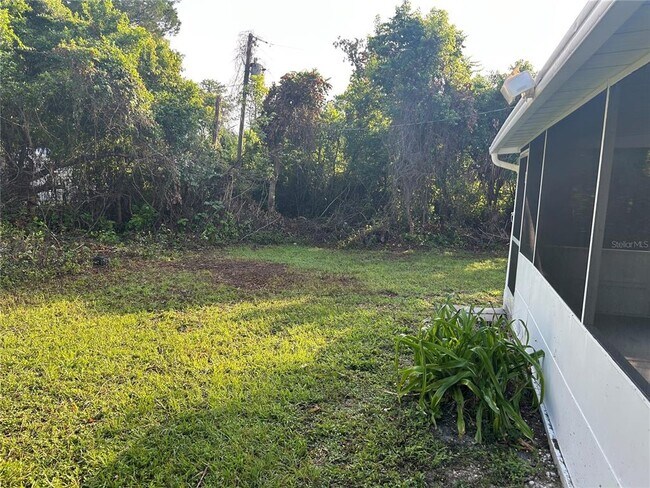 Building Photo - 1450 Agatha Dr