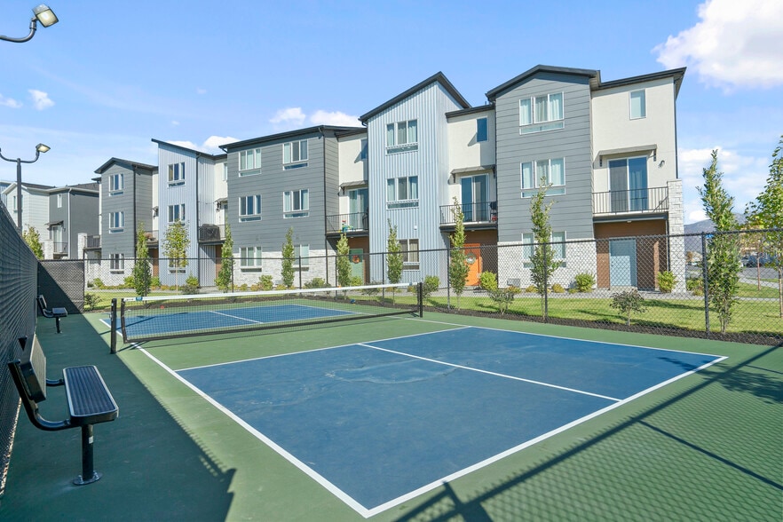 Building Photo - 529 S 1020 W