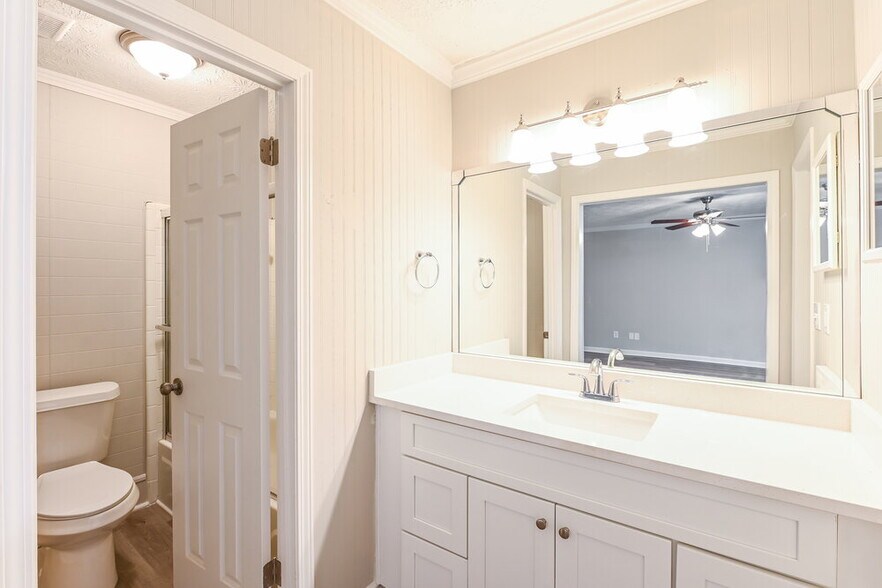 Building Photo - 540 Ansley Dr