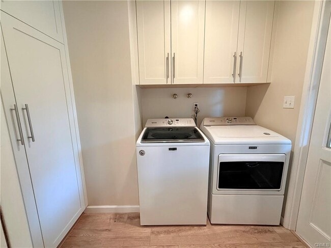 Building Photo - 4916 Briggs Ave