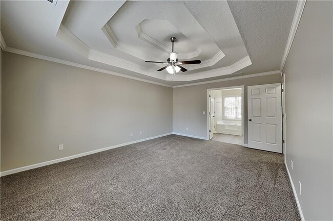 Building Photo - 308 Golden Ct