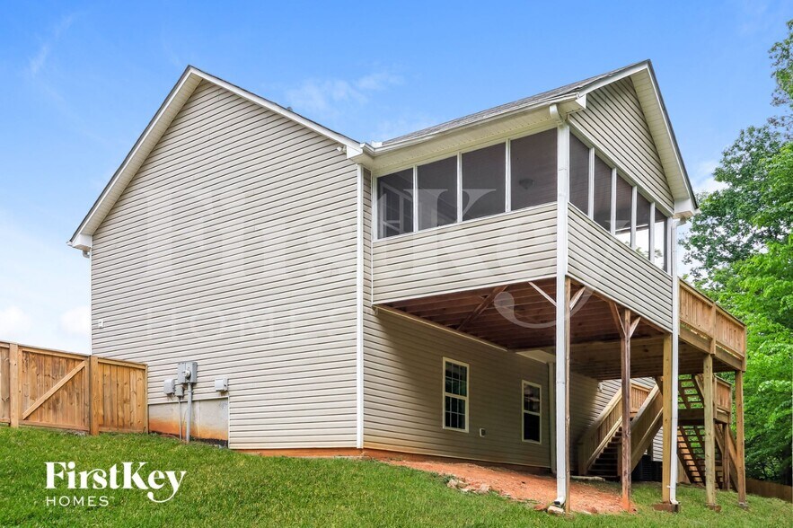 Building Photo - 123 Sorghum Ct