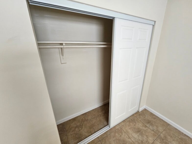 Building Photo - 218 SW 14th St