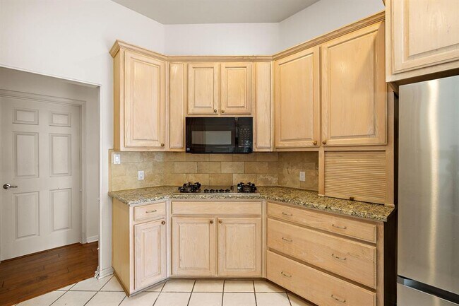Building Photo - 2505 Merion Cove