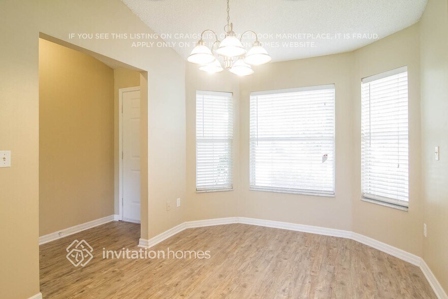 Building Photo - 1711 Whitman Dr