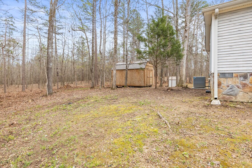 Building Photo - 209 Varner Dr SW