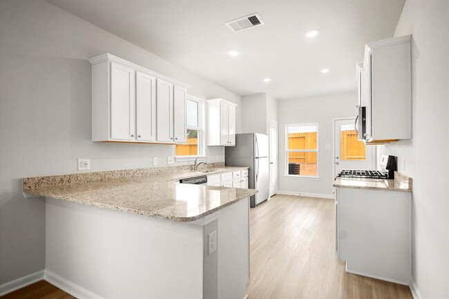 Building Photo - 15846 Berry Hl Dr