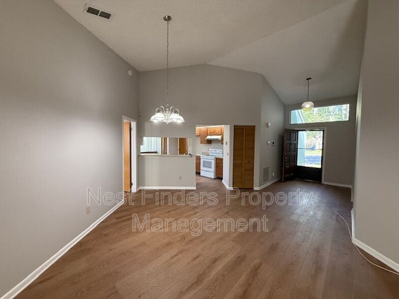 Building Photo - 11290 Southbury Pl