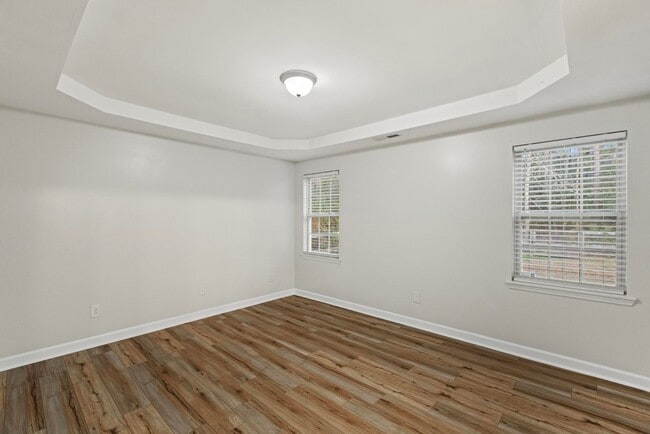 Building Photo - Available now in Sneads Ferry, NC! Close to base