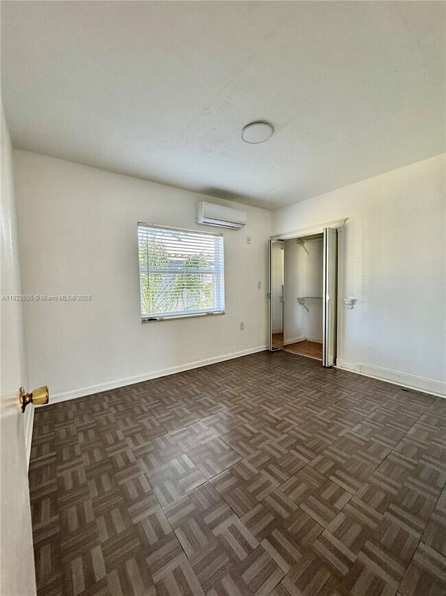 Building Photo - 2100 NE 173rd St