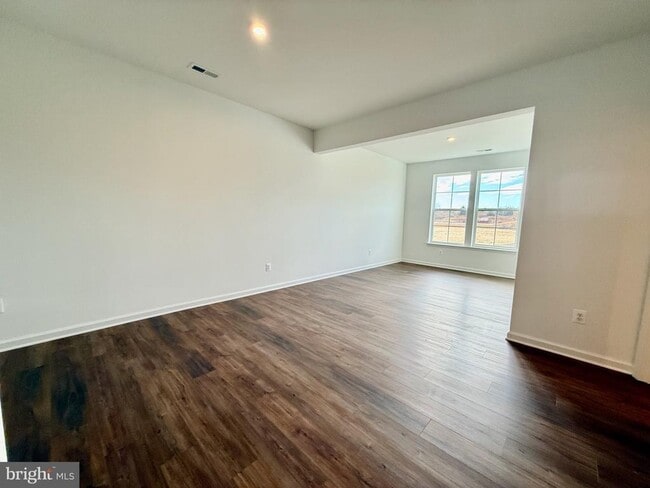 Building Photo - 79 Abigail St