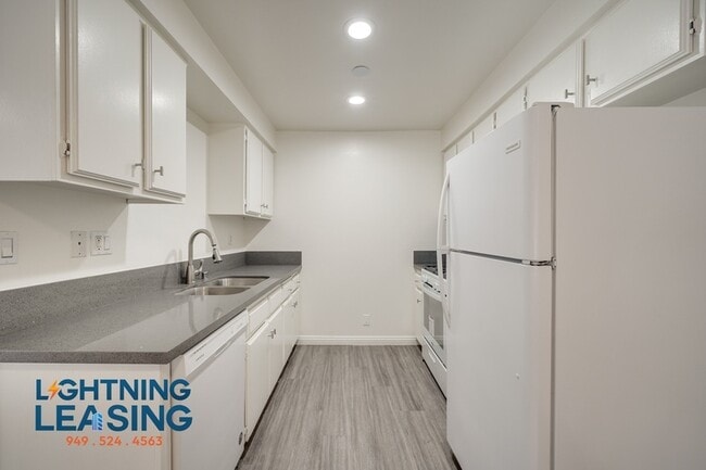 Building Photo - 5121 Klump Ave