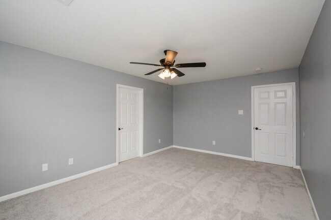 Building Photo - 6418 Waldron Dr