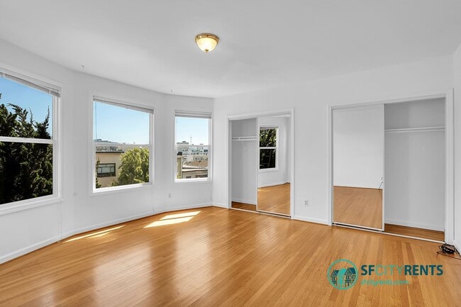 Building Photo - Russian Hill: Sunny Single Family Home w/ ...