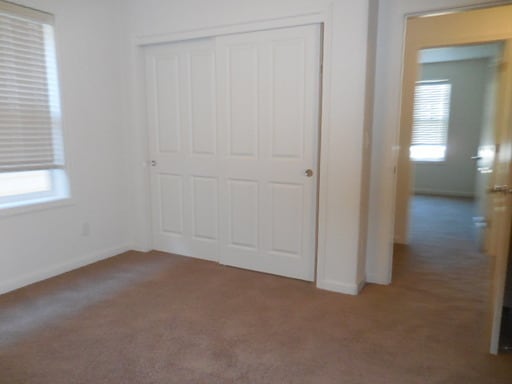 Building Photo - Great 3 bedroom - King City Pet friendly h...