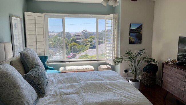 Primary Bedroom View of the Ocean - 817 America Way