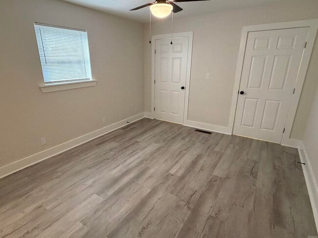 Building Photo - 809 Palmer Ave