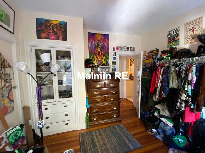 Building Photo - 34 Darling St