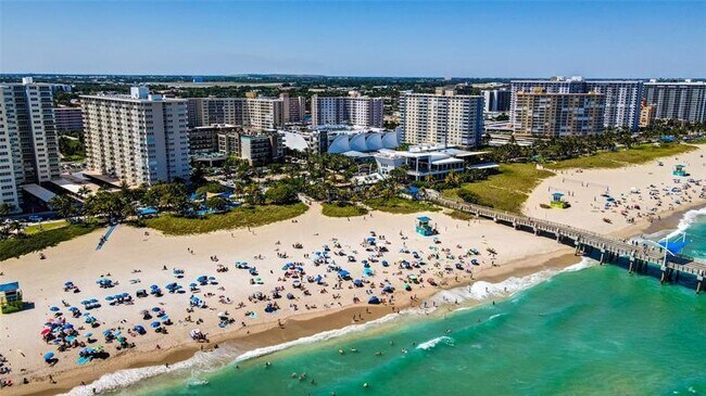 Building Photo - 133 N Pompano Beach Blvd