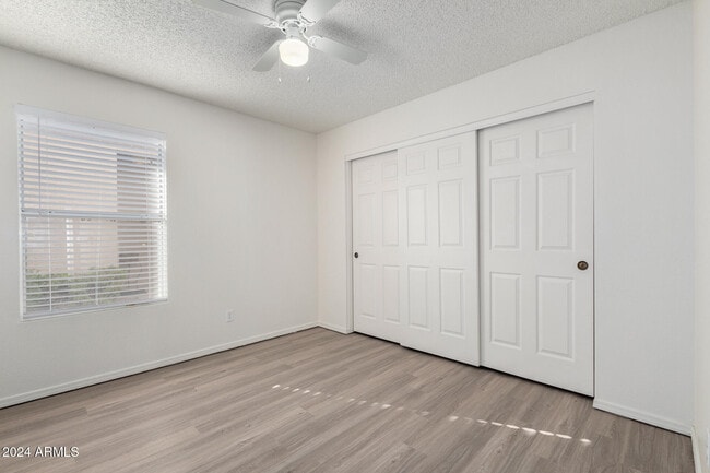 Building Photo - 3025 E Woodland Dr