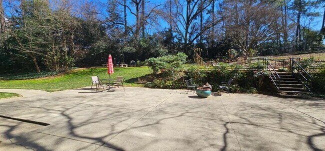 Building Photo - 2965 Pharr Ct S Northwest