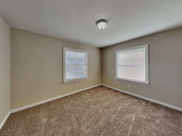 Building Photo - 3758 Denton Hwy