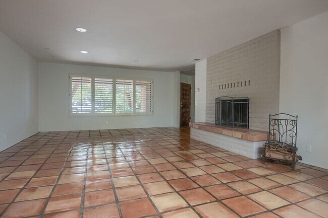 Building Photo - 3 Bedroom Ranch-Style Home on Avocado Grove Property in South Morro Hills