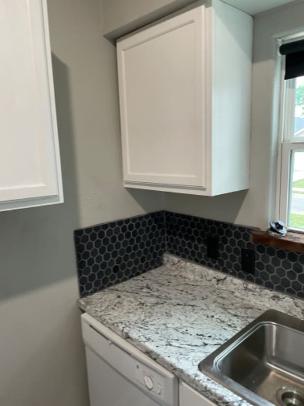 Building Photo - 2106 Stonewall St