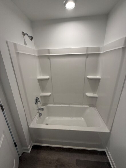 Building Photo - 190 Sheree Ln