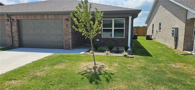 Building Photo - 519 NW 68th Ave
