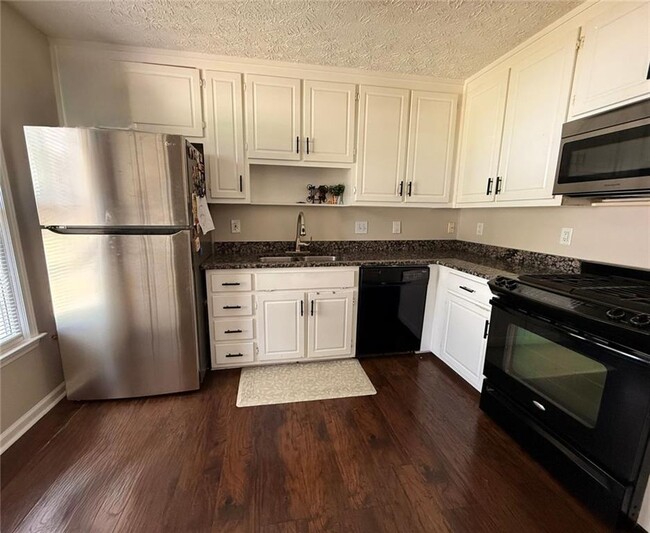 Building Photo - 419 Etowah Valley Way
