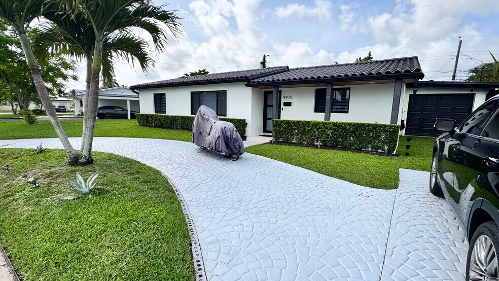 Building Photo - 9970 SW 13th Ter