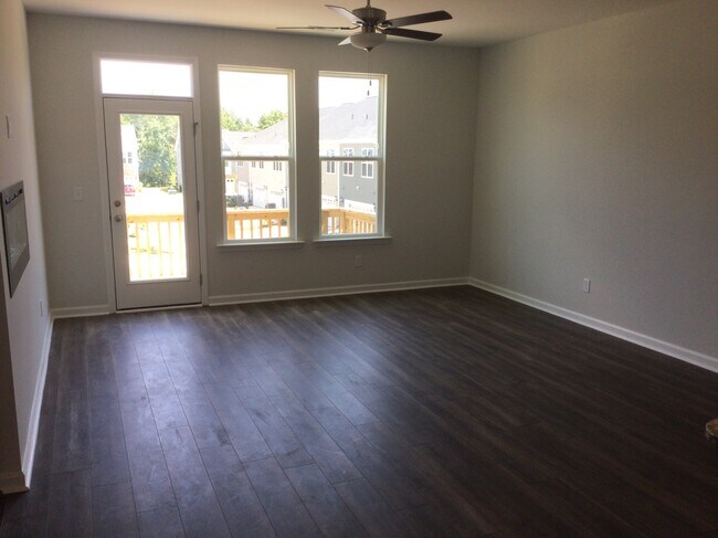 2nd floor living space - 208 Hickory Plains Rd