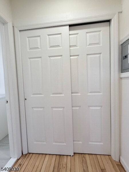 Building Photo - 114 N Beverwyck Rd