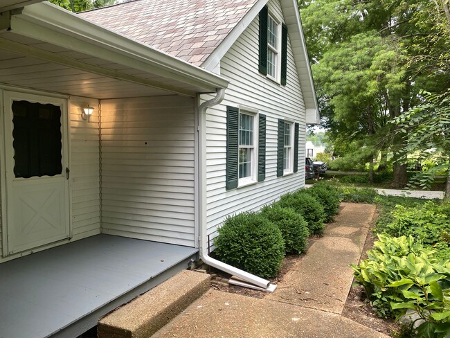 Building Photo - Coming Soon!!! Beautiful, Picture Perfect ...