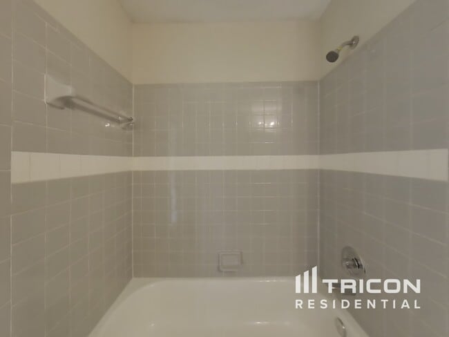 Building Photo - 2273 Seward Cir
