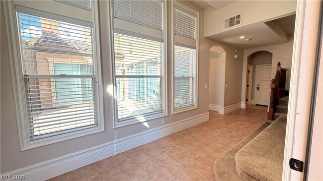 Building Photo - 496 Via Palermo Dr