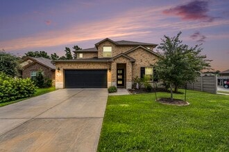 Building Photo - 2211 E WInding Pines