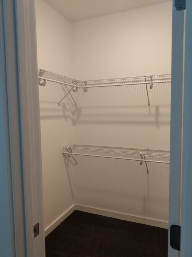 Building Photo - 3 BD / 2 BA –Townhome • $500 Move-In Gift Card (Move in by 1/1/25!)