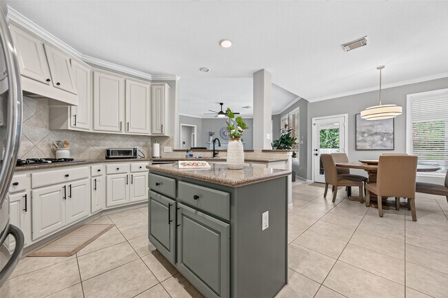 Building Photo - 27 E Shale Creek Cir