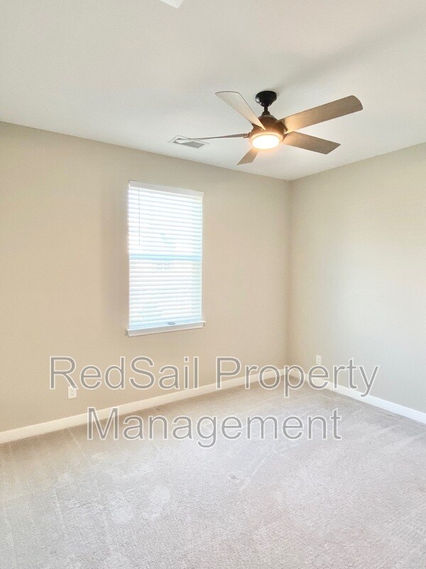 Building Photo - 520 Fishers Ct
