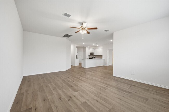 Building Photo - Beautiful New Construction 4 Bed/3 Bath with Upstairs Loft and Large Bonus Room!