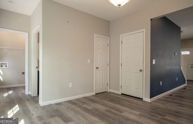Building Photo - 2446 Remington Dr