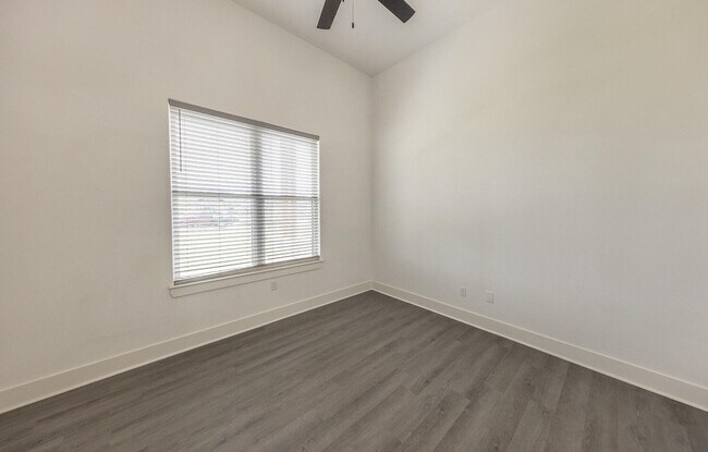 Building Photo - 19108 County Rd 2240