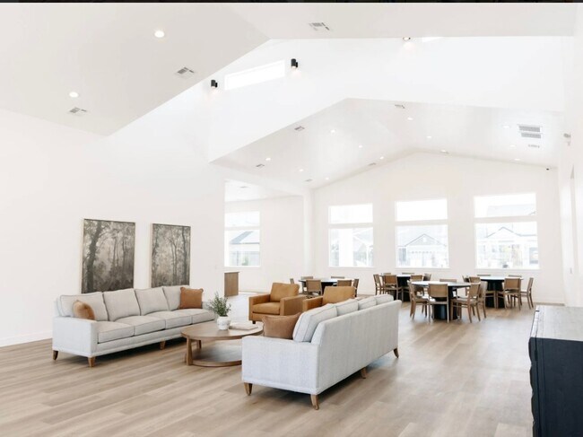 clubhouse - 4328 W Rex Peak Way