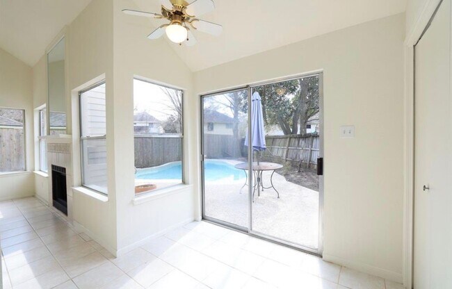 Building Photo - 10707 Williston Dr