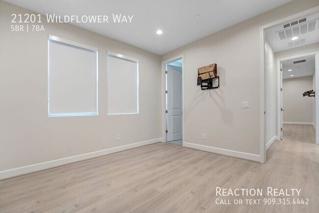 Building Photo - 21201 Wildflower Way-