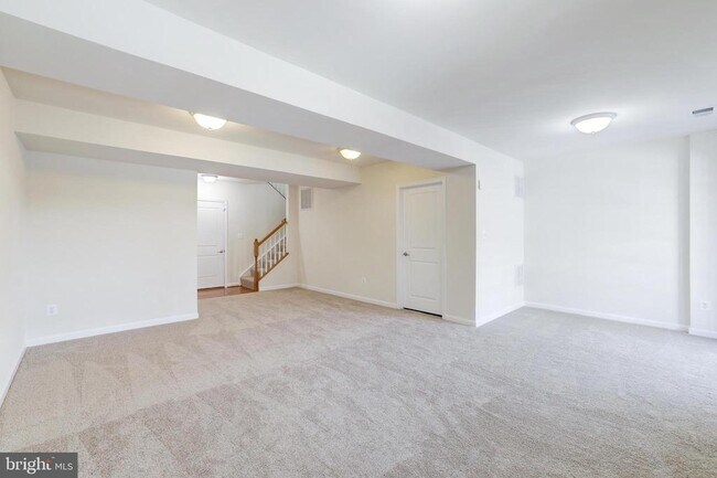 Building Photo - 25767 Double Bridle Terrace